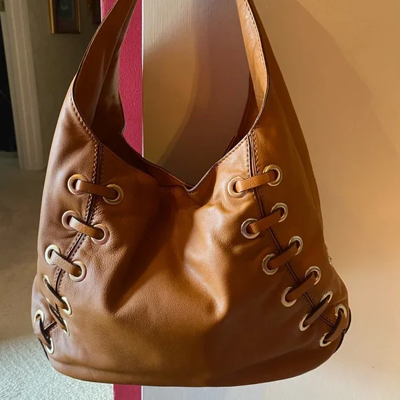 Michael Kors stitched tassel hobo bag - Picture 3 of 5